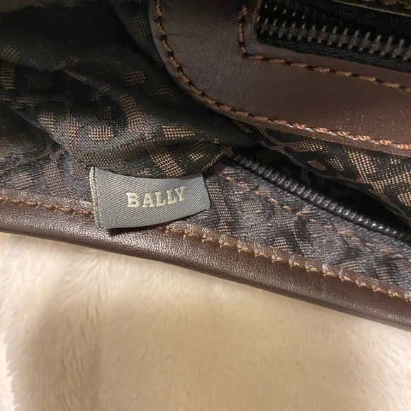 Bally EUC Monogram tote bag Black with Gold Hardware - Picture 11 of 14